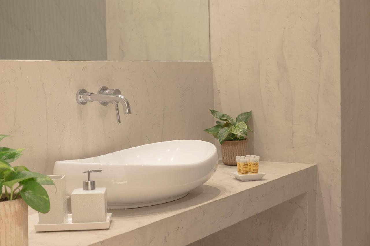 Luxury Apartment Near Acropolis-Living Stone Gold Афины Экстерьер фото